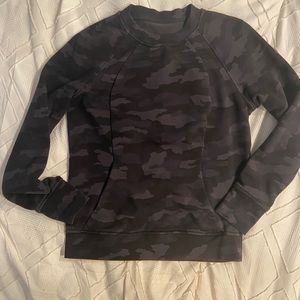 Lululemon Scuba Crew sweatshirt -black and gray camo. Size 10